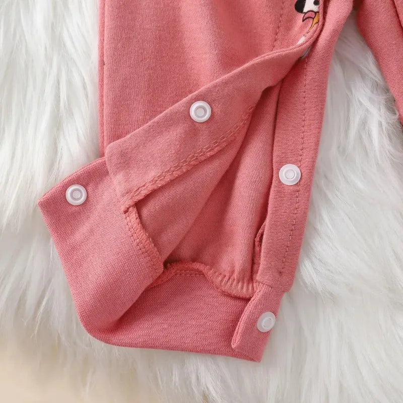 Baby I YAN cotton romper with cute cartoon long sleeves, perfect for newborns and infants aged 0-18 months.