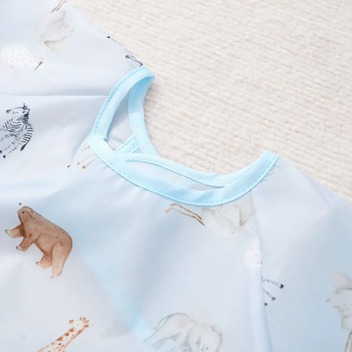 Long Sleeve Baby Bibs Water Dirt Proof Burp Cloths Cute Infant Eating Child Drawing Apron Self Feeding Bib Boy Girl 0-3 Year