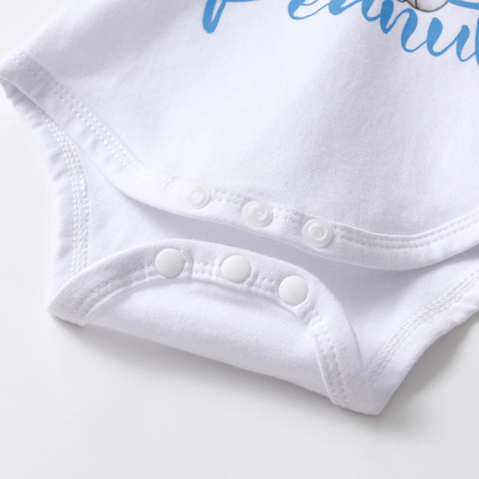 Newborn baby boy clothes set with long sleeve cartoon elephant romper, pants, and hat by I YAN, featuring playful animal print.