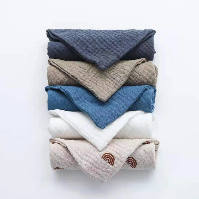 Set of 5 I YAN square cotton baby face towels and burp cloths, soft, absorbent gauze handkerchiefs for feeding and cleaning.
