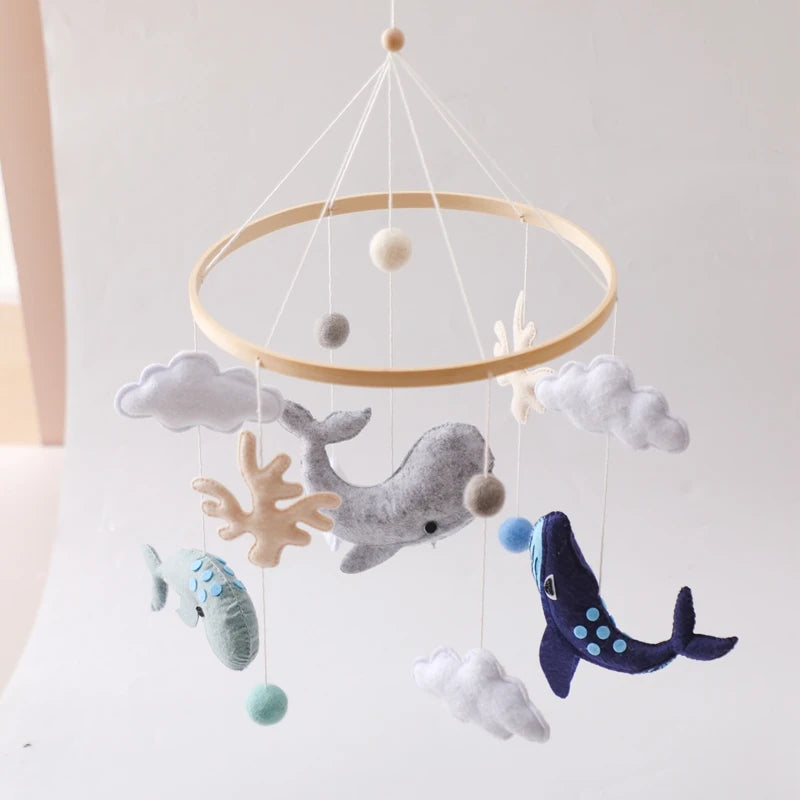 Crochet Stars Baby Crib Mobile – Wooden Bed Bell Hanging Toy for Newborns 0-12M - I YAN