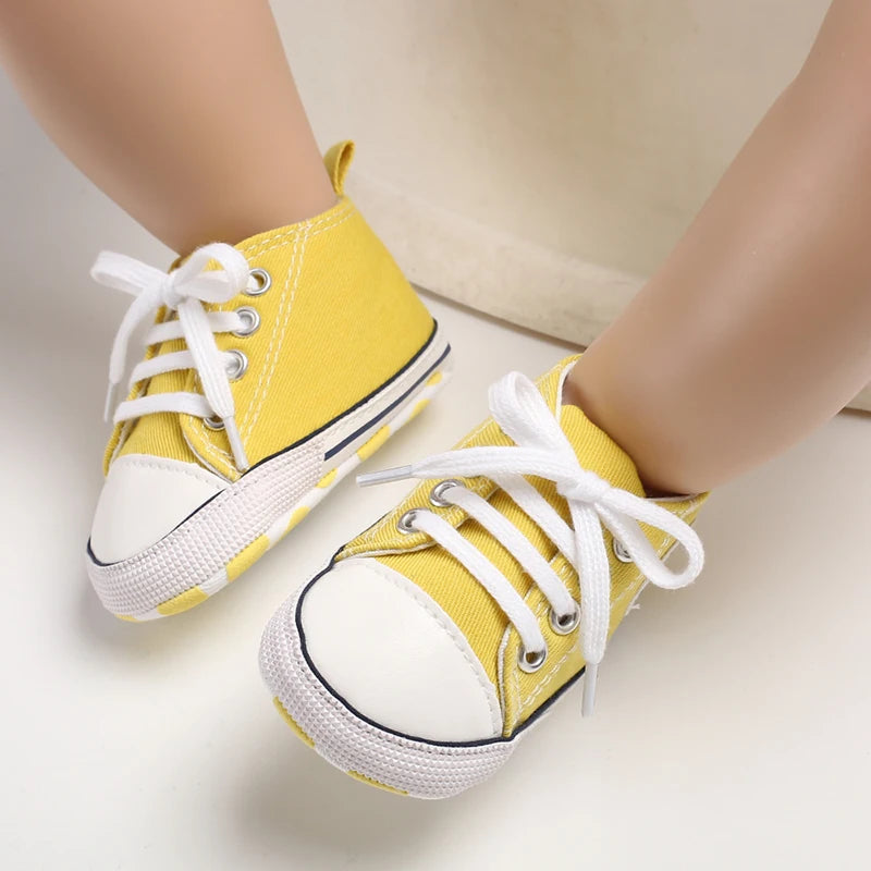 I YAN infant toddler anti-slip baby canvas sneakers with star design, suitable for first walkers, boys and girls.