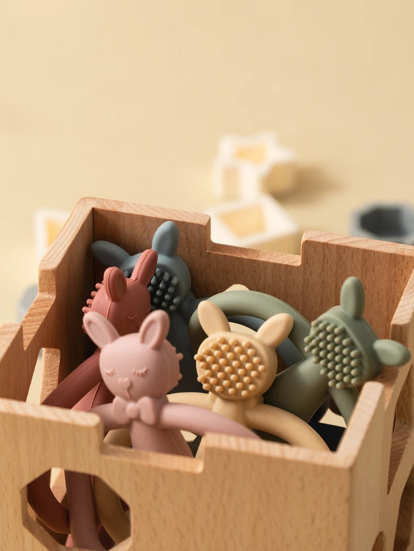 Color Kids 1PCS Silicone Teether Toys Baby Nursing Teether Gifts Newborn Cartoon Rabbit Teether Toys Teething Infant Chewing Toy