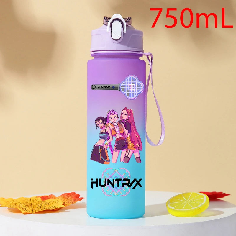 I YAN Demon Hunters 750ml plastic water bottle with graphic design, durable drinkware for fans of KPop HUNTRX warriors.