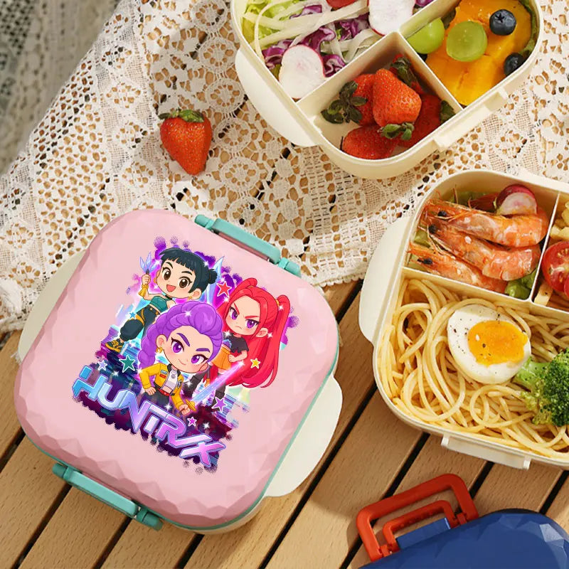 I YAN 800ml BPA-free lunch box with spoon and fork, microwave-safe, portable for students and office workers, featuring KPop design.