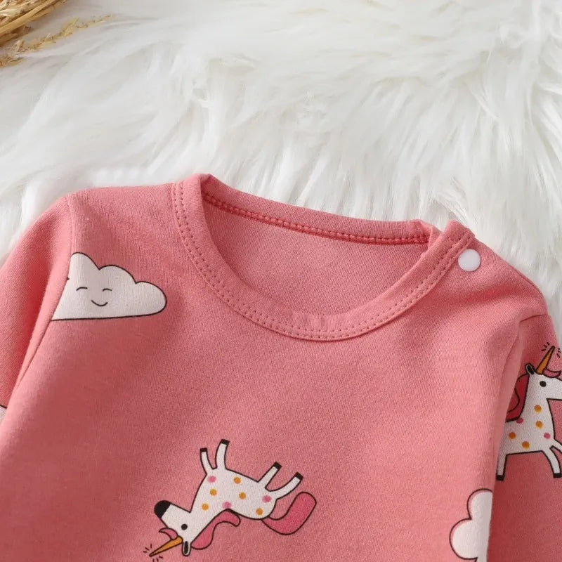 Baby I YAN cotton romper with cute cartoon print, long sleeves, perfect for newborns and toddlers up to 18 months.