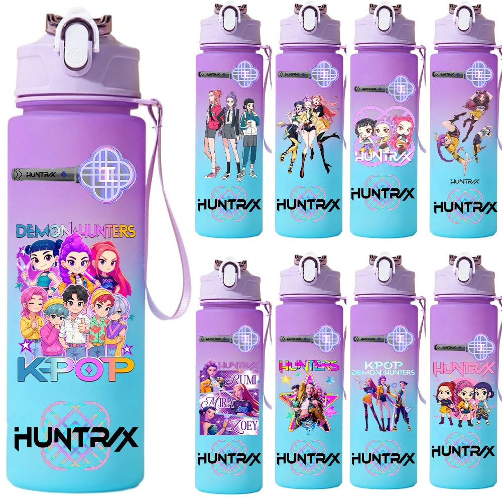 I YAN Demon Hunters 750ml plastic water bottle with Warrior Gourd design, ideal for K-pop fans and outdoor use.