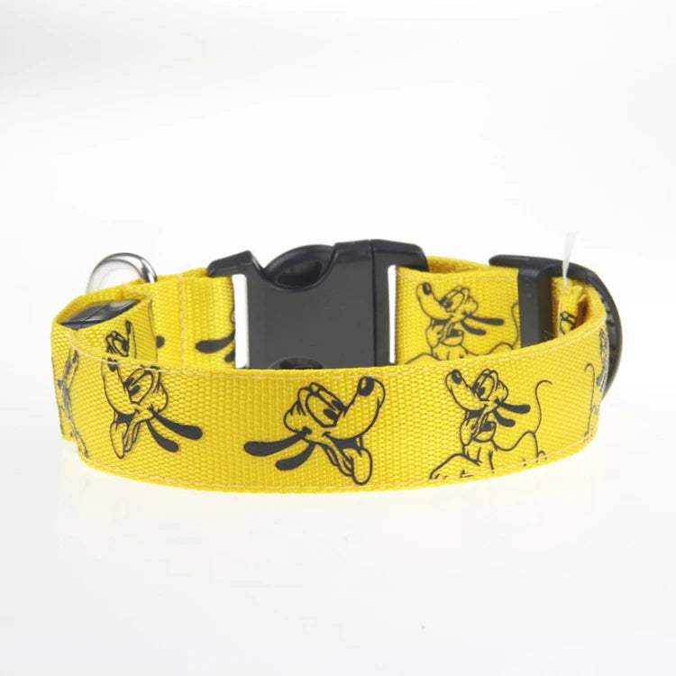 I YAN LED dog collar with glowing luminous safety light, nylon pet collar for night visibility and bright nighttime safety.