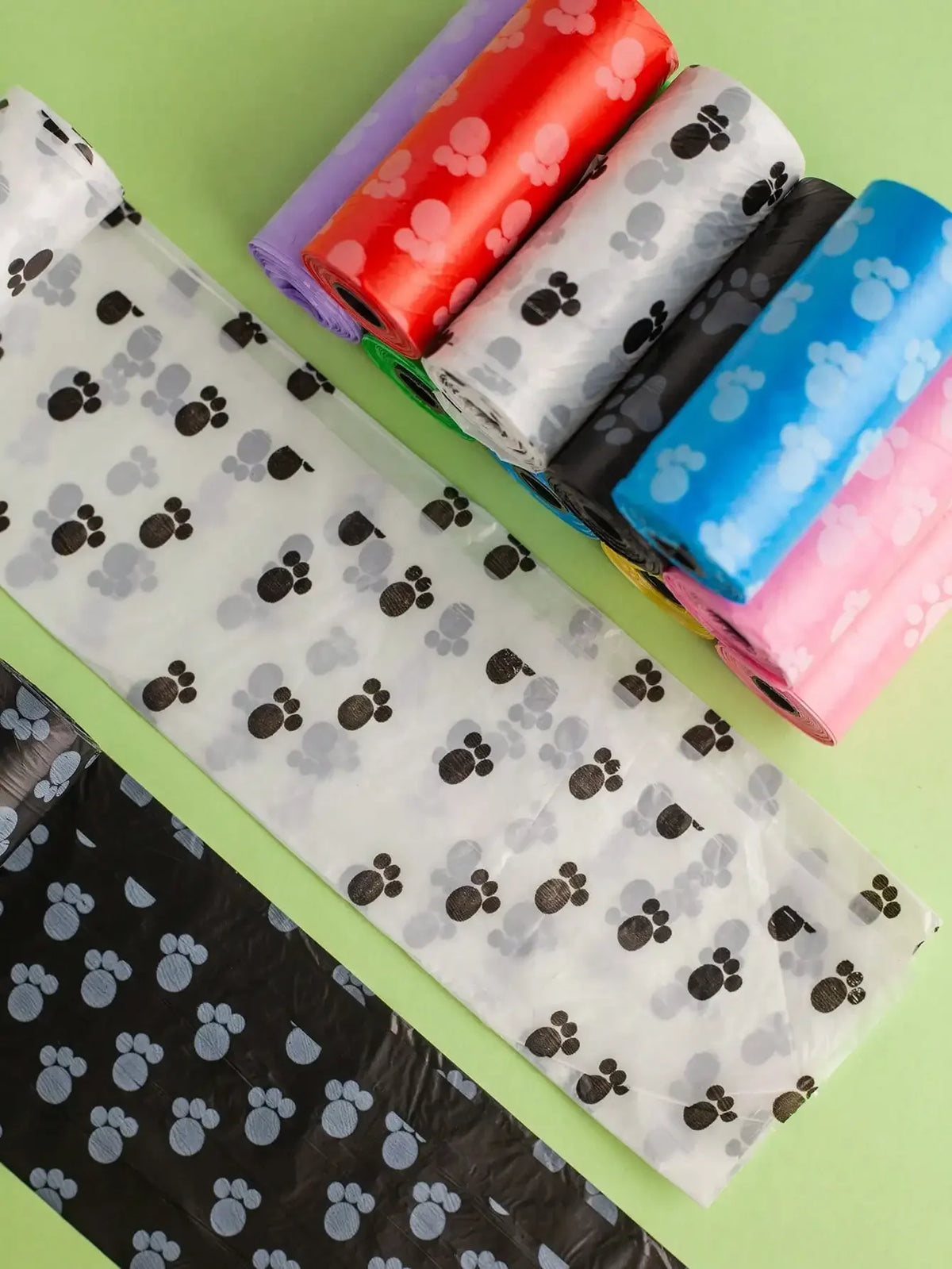 Leak-proof dog poop bags by I YAN, thick and durable waste bags with odor control for easy, mess-free cleanup.