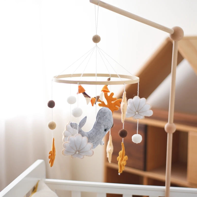 Crochet Stars Baby Crib Mobile – Wooden Bed Bell Hanging Toy for Newborns 0-12M - I YAN