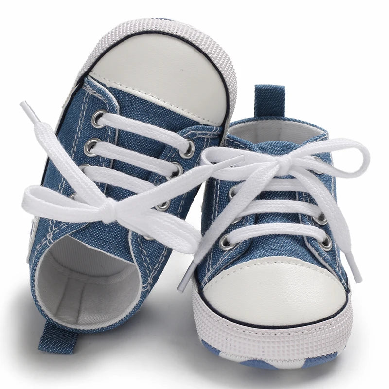 Infant toddler anti-slip baby canvas sneakers by I YAN with star design, suitable for first walkers and young children.