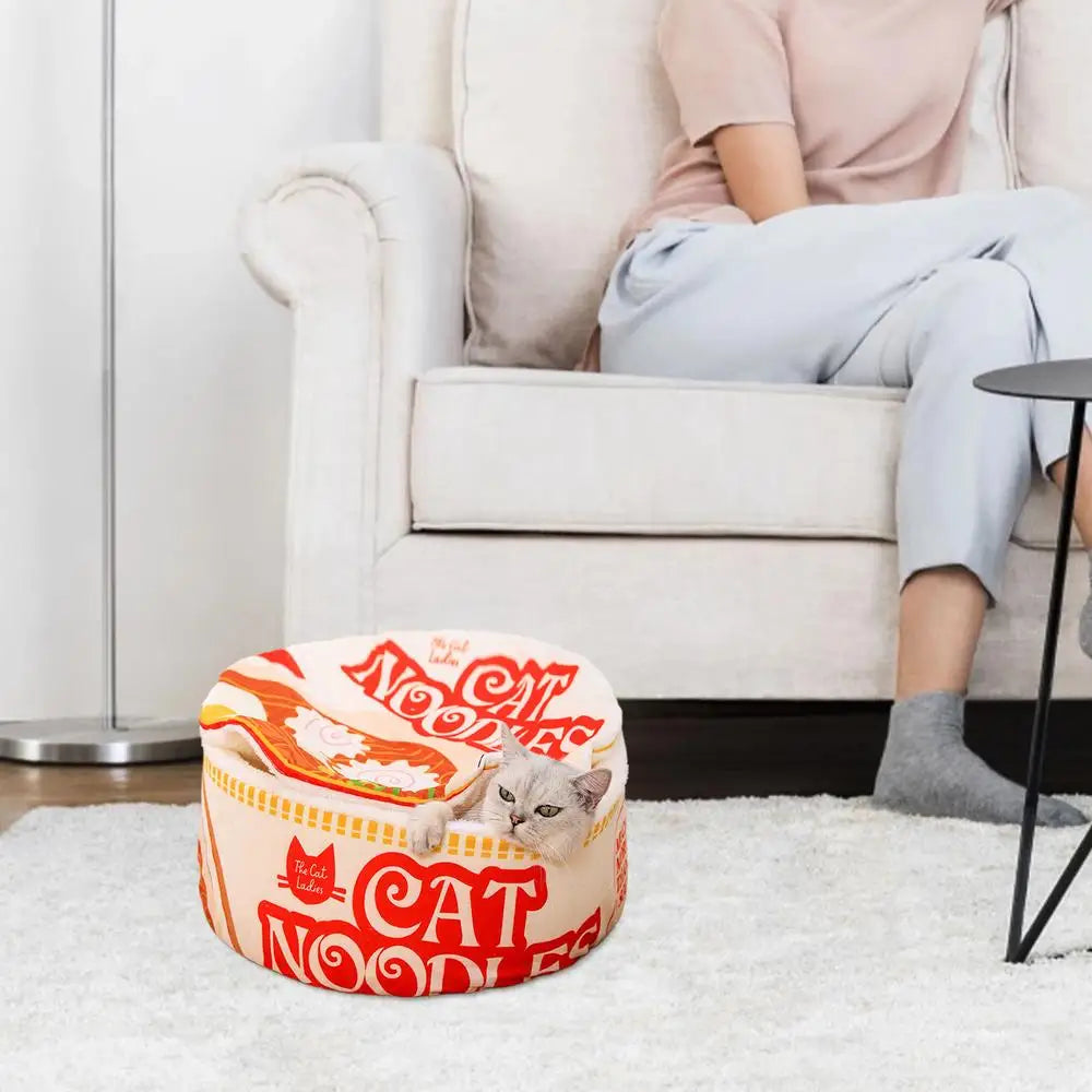 I YAN ramen noodle-shaped cat bed with a soft cover and bowl design, cozy pet house for small to large cats indoors