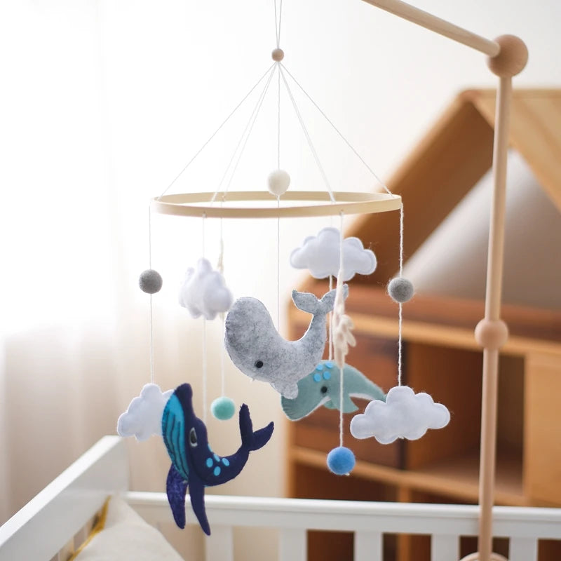 Crochet Stars Baby Crib Mobile – Wooden Bed Bell Hanging Toy for Newborns 0-12M - I YAN