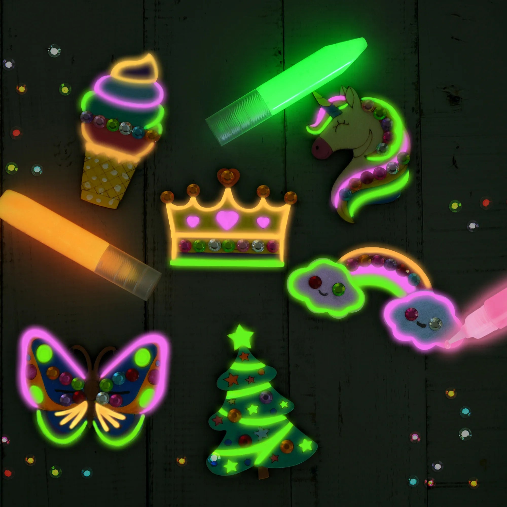 DIY wooden magnets craft kit by I YAN featuring glow-in-the-dark painted wood pieces for kids' arts, fun party favors, and Christmas gifts.