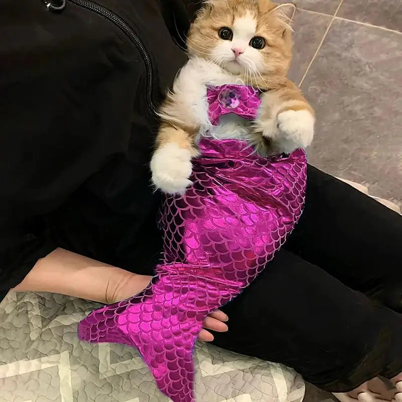 I YAN cat mermaid tail costume with shiny sequin fins, designed for Halloween dress-up and playful pet photos.