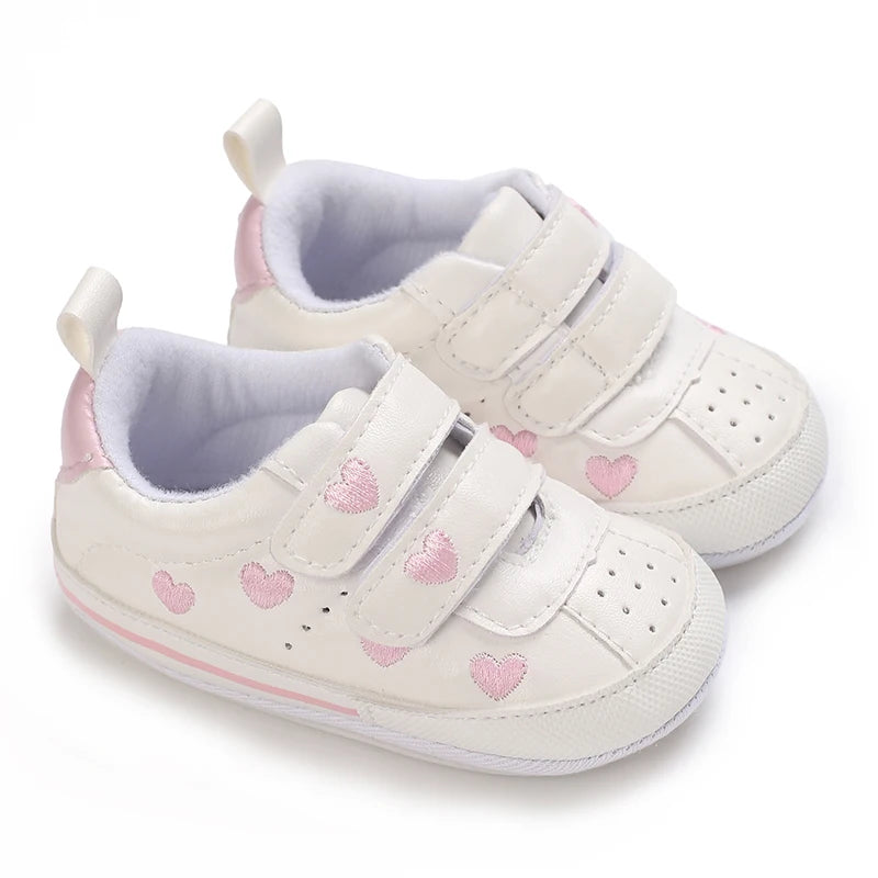 Cute soft sole baby girl crib shoes by I YAN, toddler prewalker sneakers for infants aged 0-18 months, ideal for first steps.