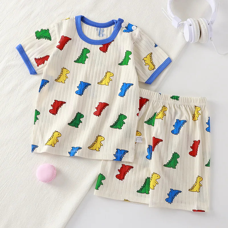 Two-piece children's clothing set by I YAN, summer cotton T-shirt and shorts for girls and boys, casual kid's short sleeve outfit.