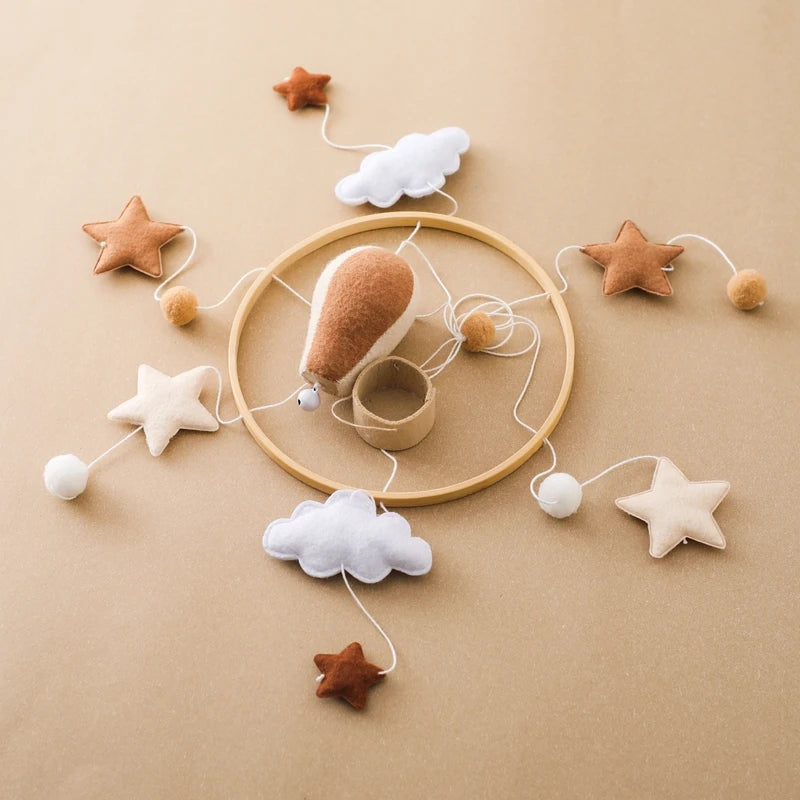 Hot Air Balloon Wooden Baby Crib Mobile – Musical Bed Bell & Rattles for Newborns 0–12M - I YAN