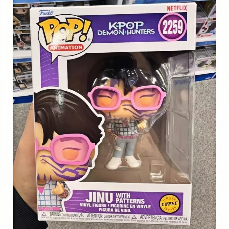 K-Pop Witch Hunter Squad collectible figures featuring Rumi, Zoey, Mirai, Jinu, Derpy, and Sussie posed together.