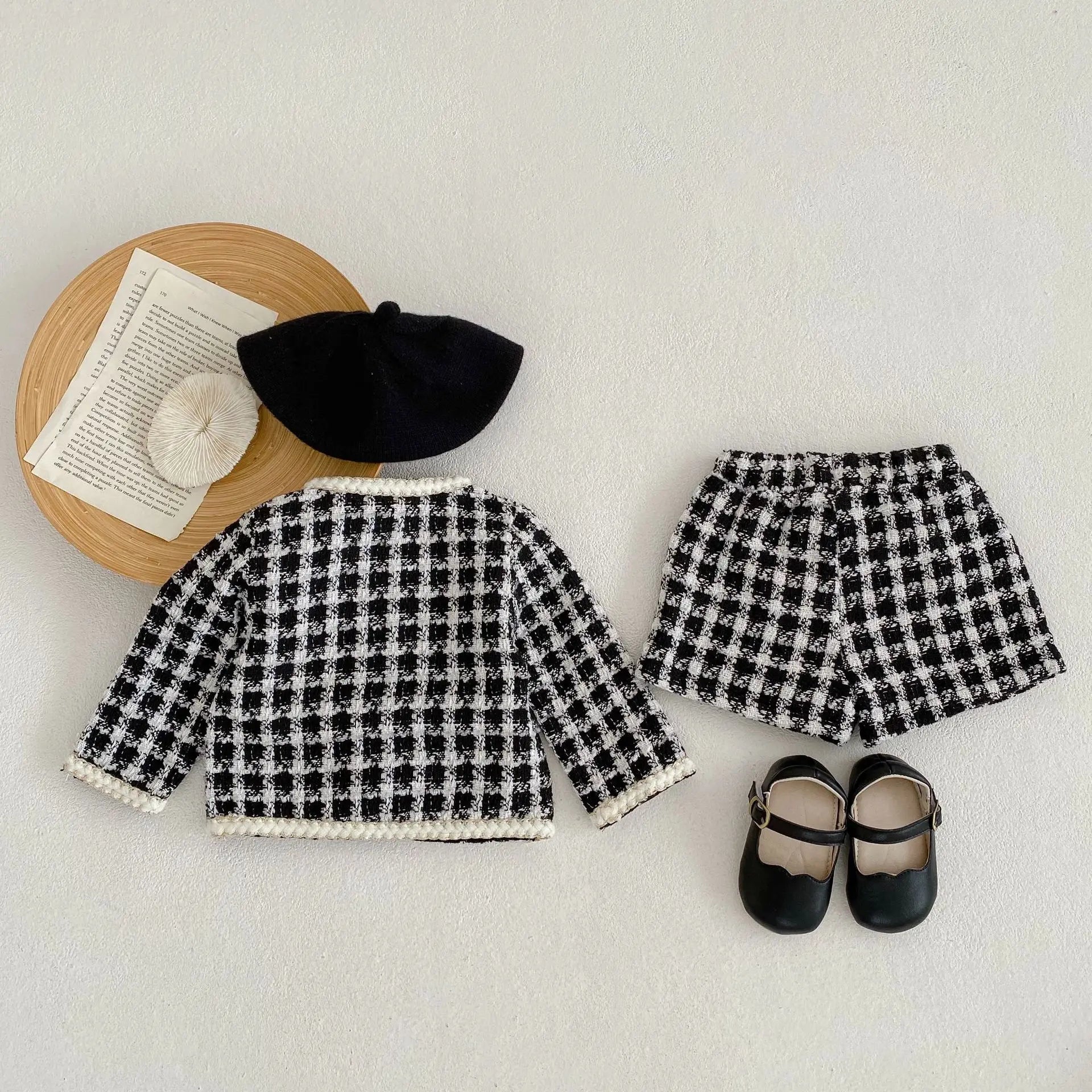 Two Piece Set For Spring And Autumn New Baby Boys And Girls' Tweed Black Plaid Long Sleeved Shirt With Open Coat And Short Pant