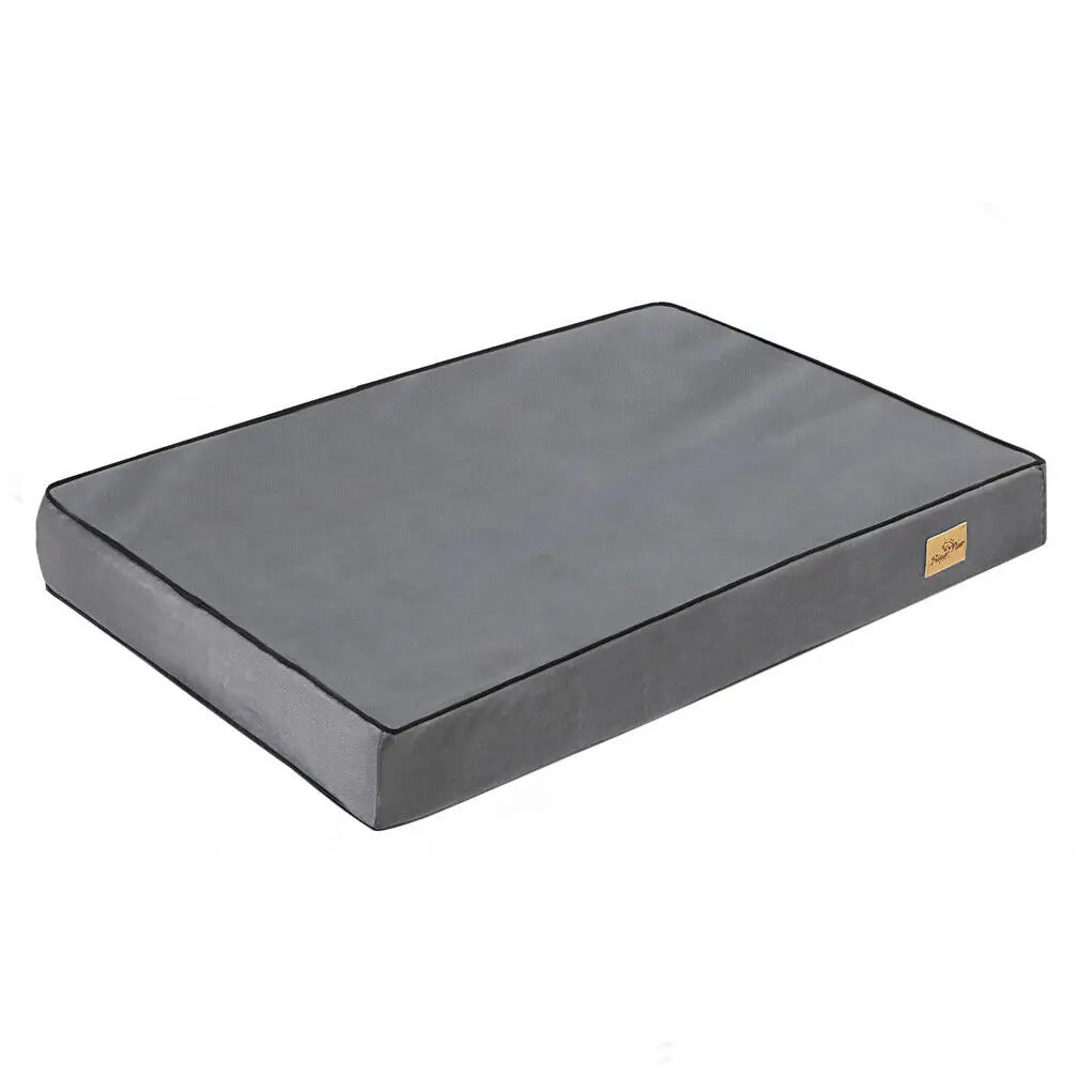 I YAN jumbo dog bed with orthopedic memory foam base, washable waterproof cover, suitable for large pets in various sizes.