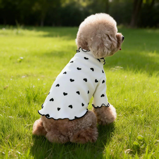 I YAN pet T-shirt with stretch ribbed heart pattern, cute dog and cat vest, comfortable home wear for pets.