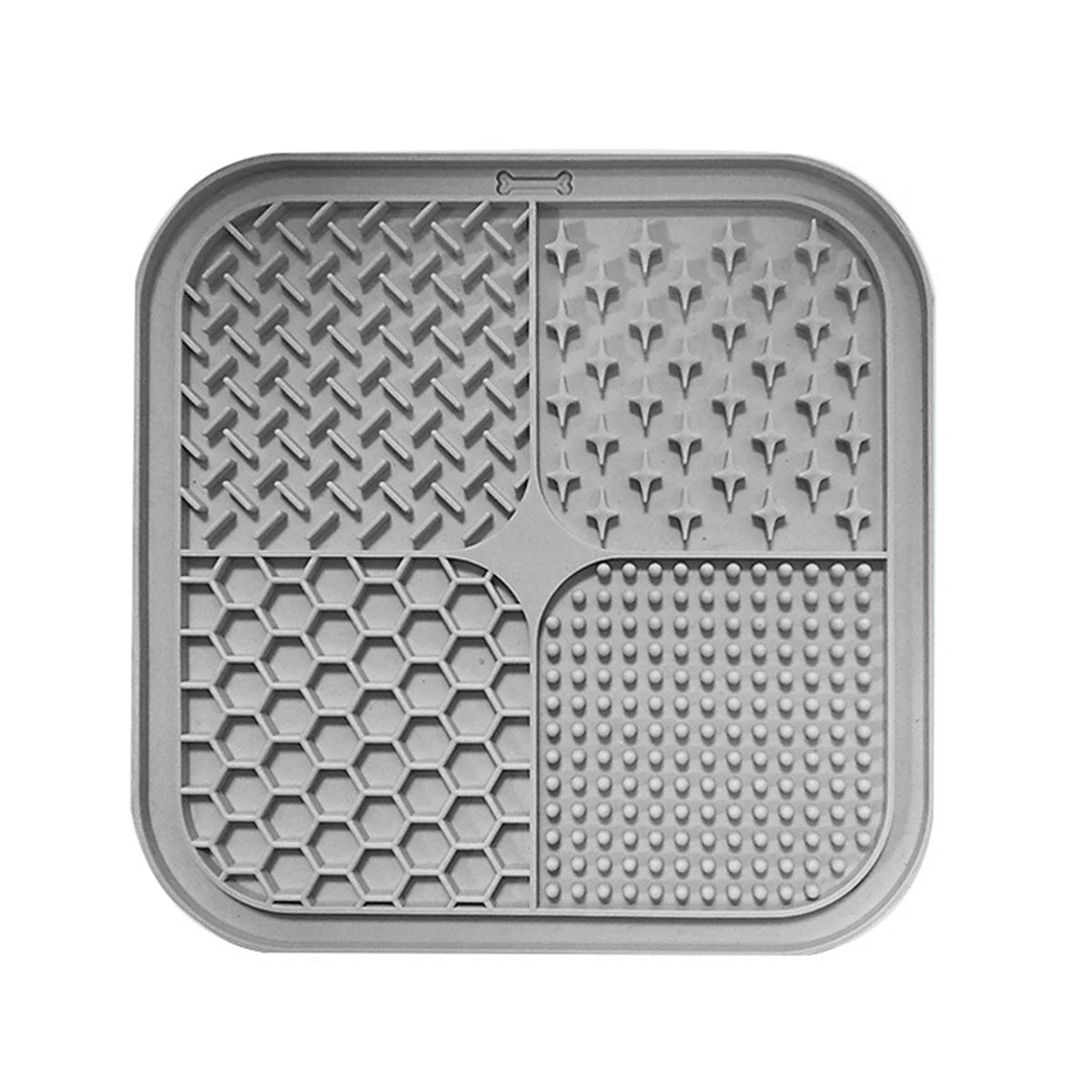 Silicone pet lick mat with suction cup from I YAN, designed for dogs and cats to slow feed and reduce choking.