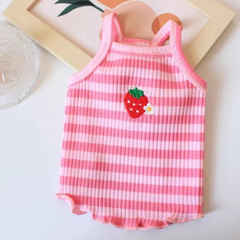 Cooling summer dog vest with strawberry print for puppies, featuring floral design and pet suspenders for small breeds like Chihuahua and Bichon.