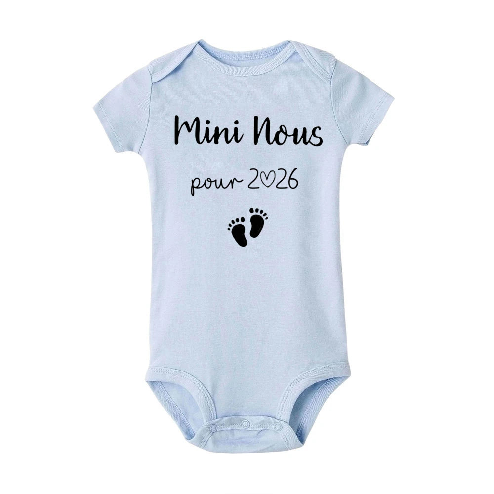 Mini Us in 2026 Print Baby Romper Casual Short Sleeve Infant Jumpsuit Boys Girls Bodysuit Summer Pregnancy Announcement Clothes