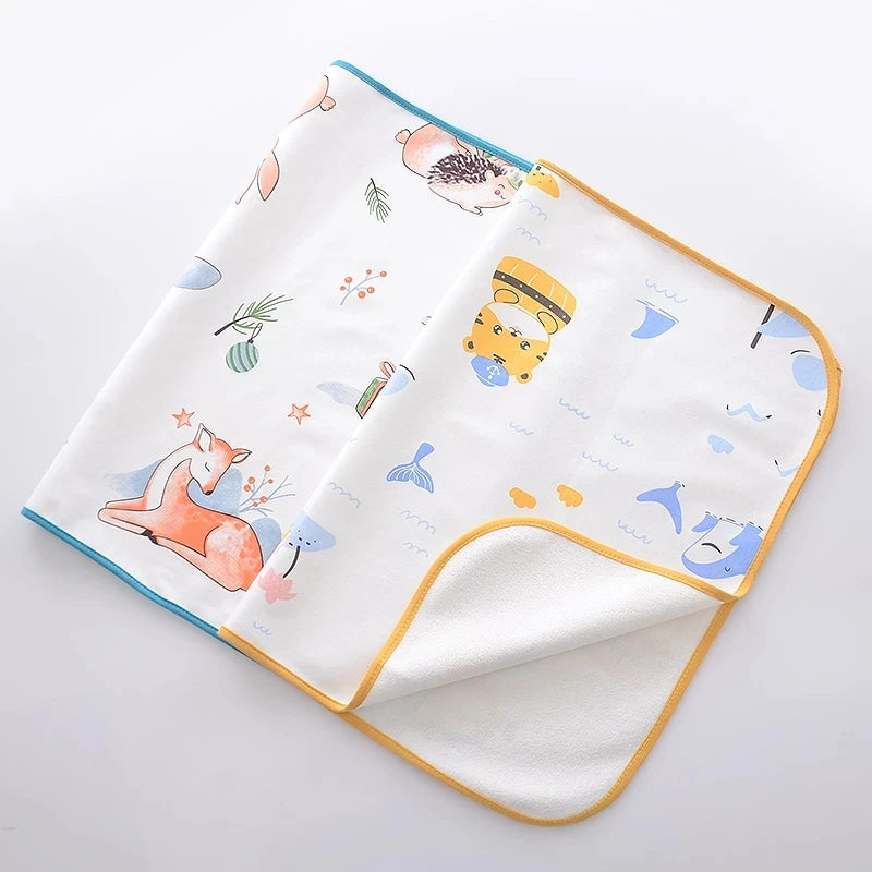 I YAN waterproof baby changing pad cover with soft fabric and waterproof layer, ideal for diaper changes and travel mattress protection.