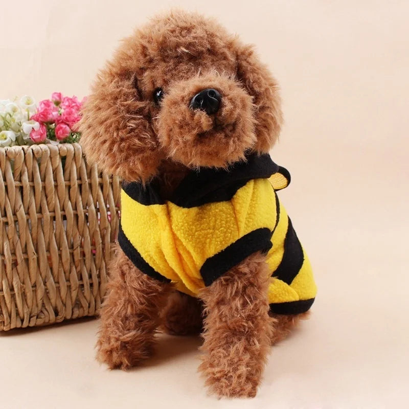 Bee Pet Costume Hoodie from I YAN, fleece Halloween cosplay sweater for dogs and cats, featuring a bee design with wings and antennae.