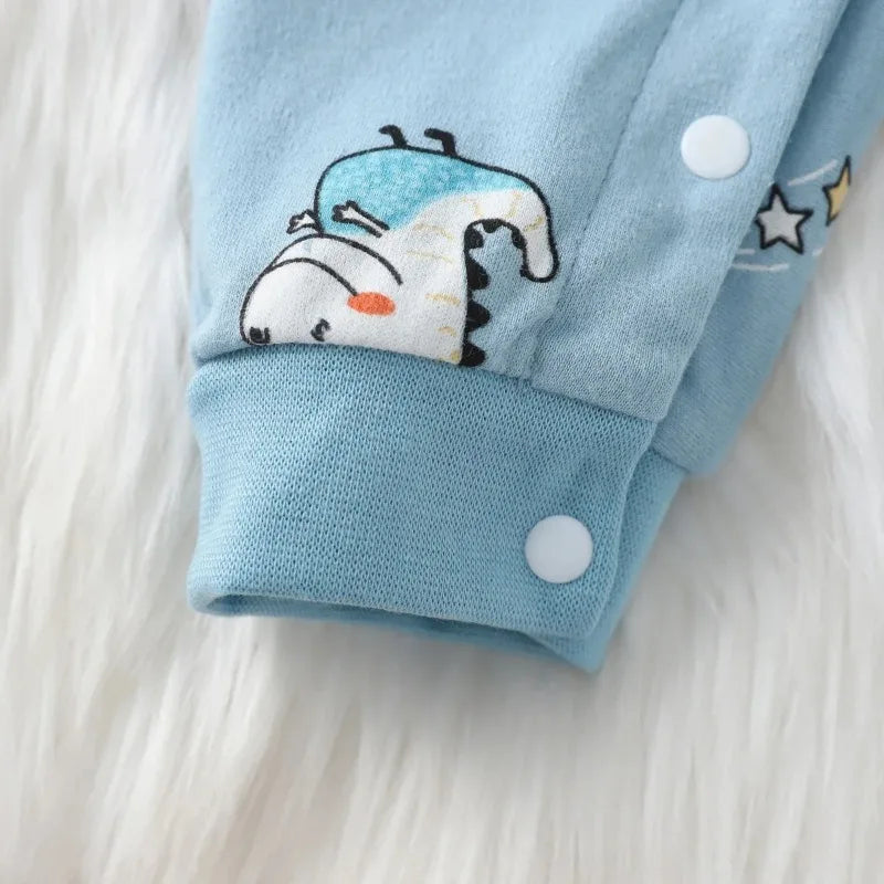 Baby I YAN cotton romper with cute cartoon long sleeves, ideal for newborns and infants 0-18 months.