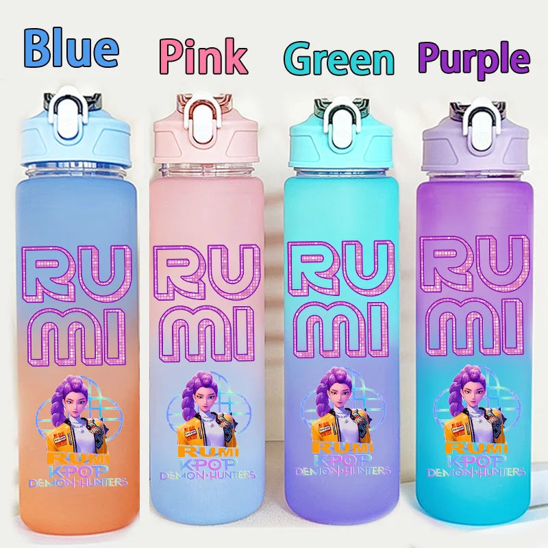 I YAN Kpop Demon Hunters 750ML water bottle featuring warriors letter and number design, ideal for kids' school accessories.
