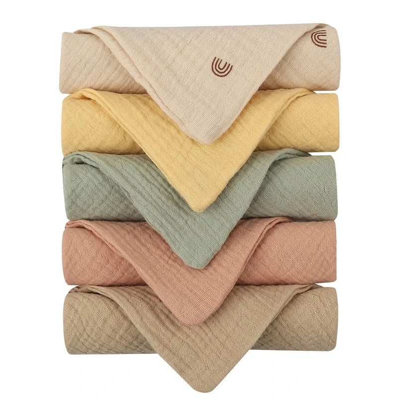 Set of 5 I YAN square cotton baby face towels and burp cloths, soft, absorbent gauze for kids feeding and cleaning.