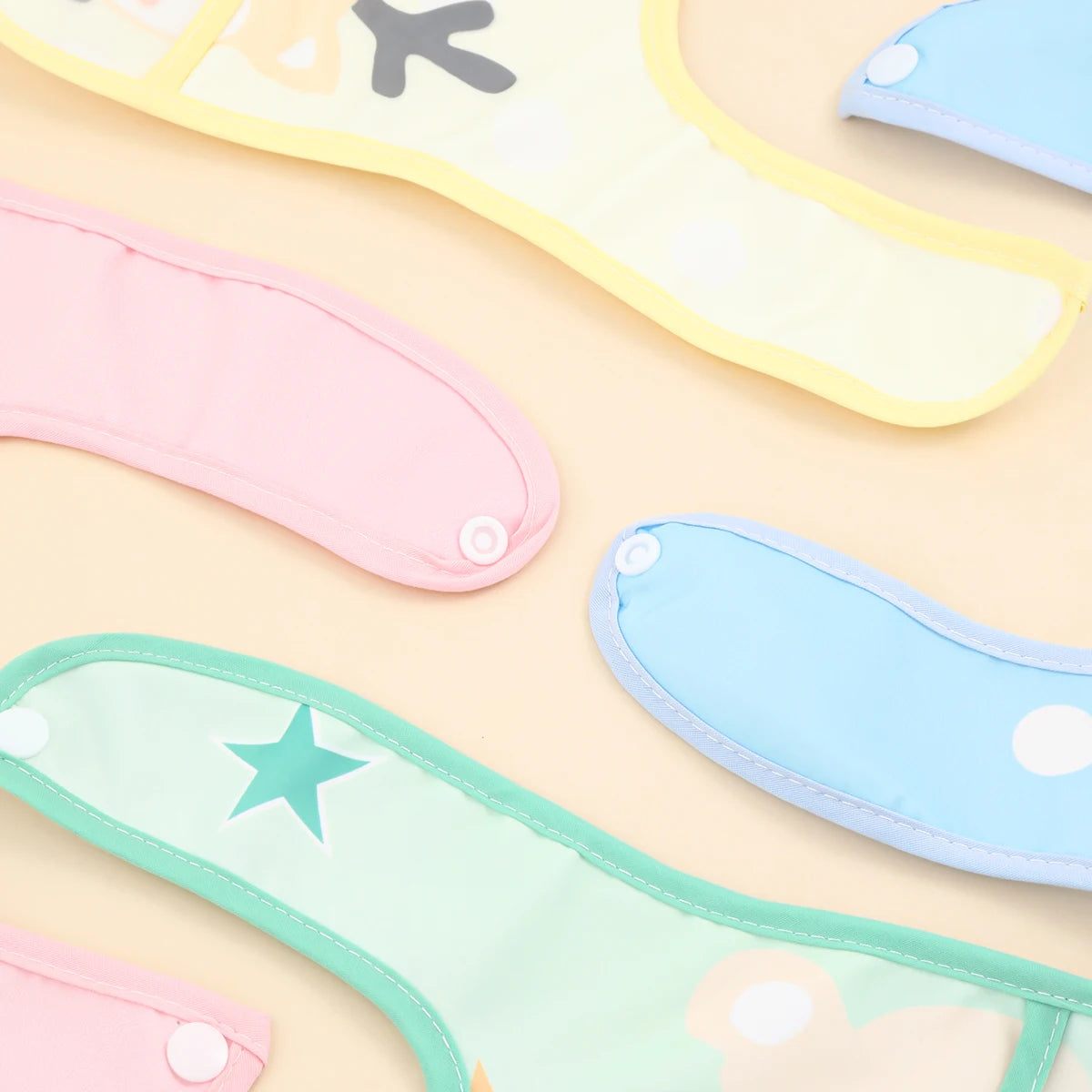 Random pattern piece set baby rice pocket baby waterproof saliva towel baby bib bib eating bib