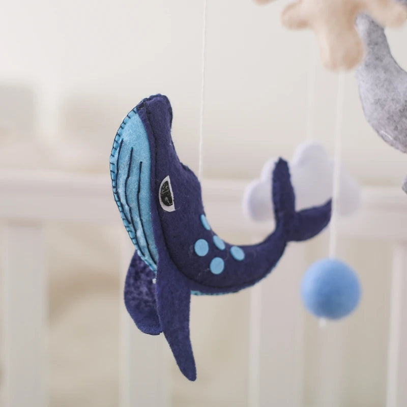 Crochet Stars Baby Crib Mobile – Wooden Bed Bell Hanging Toy for Newborns 0-12M - I YAN