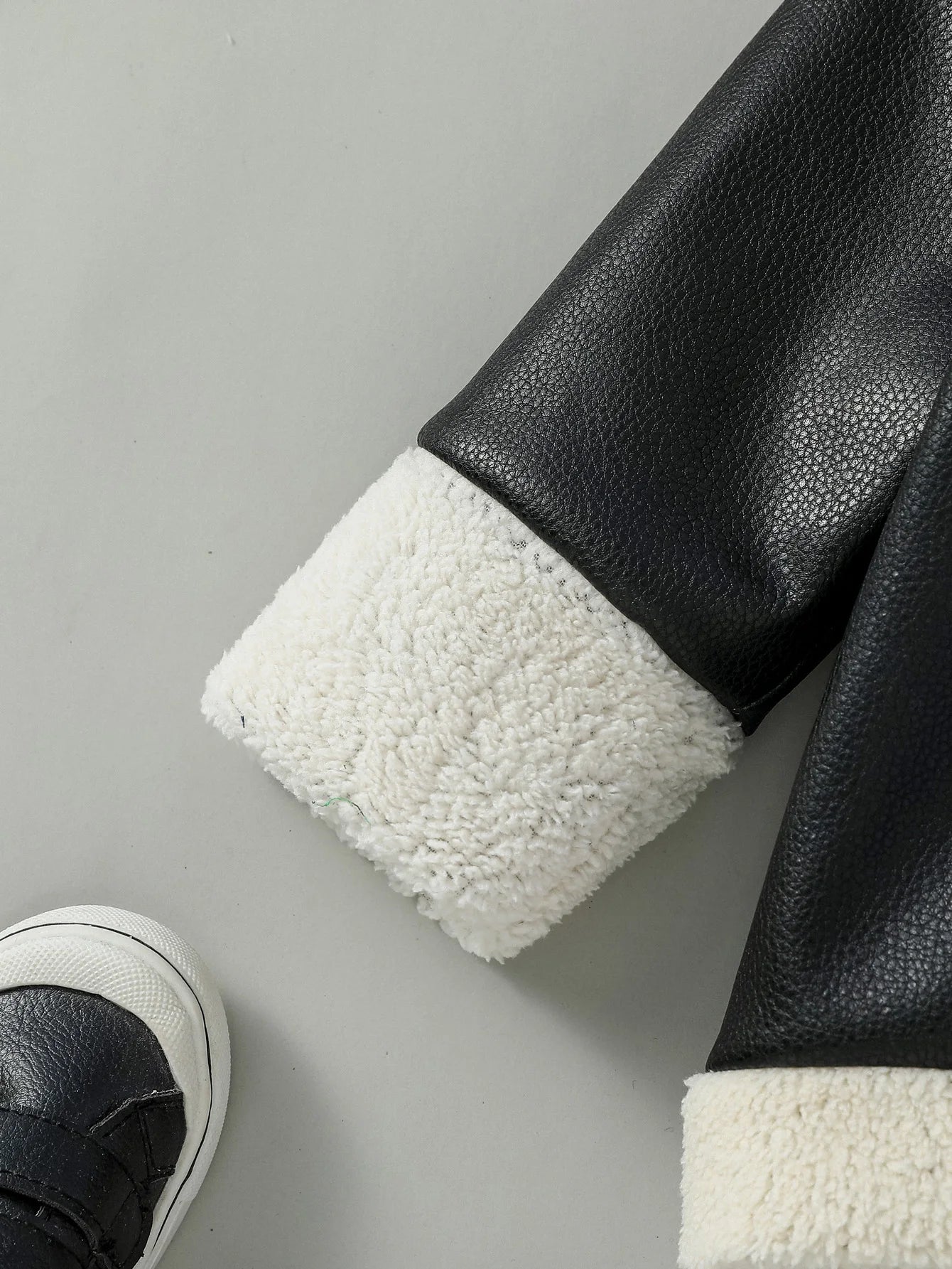 2024 Baby Boys Black Leather Coats Winter Fashion Turn-down Collar Jackets Thick Warm Outerwear Children Clothes For 3M-3Y