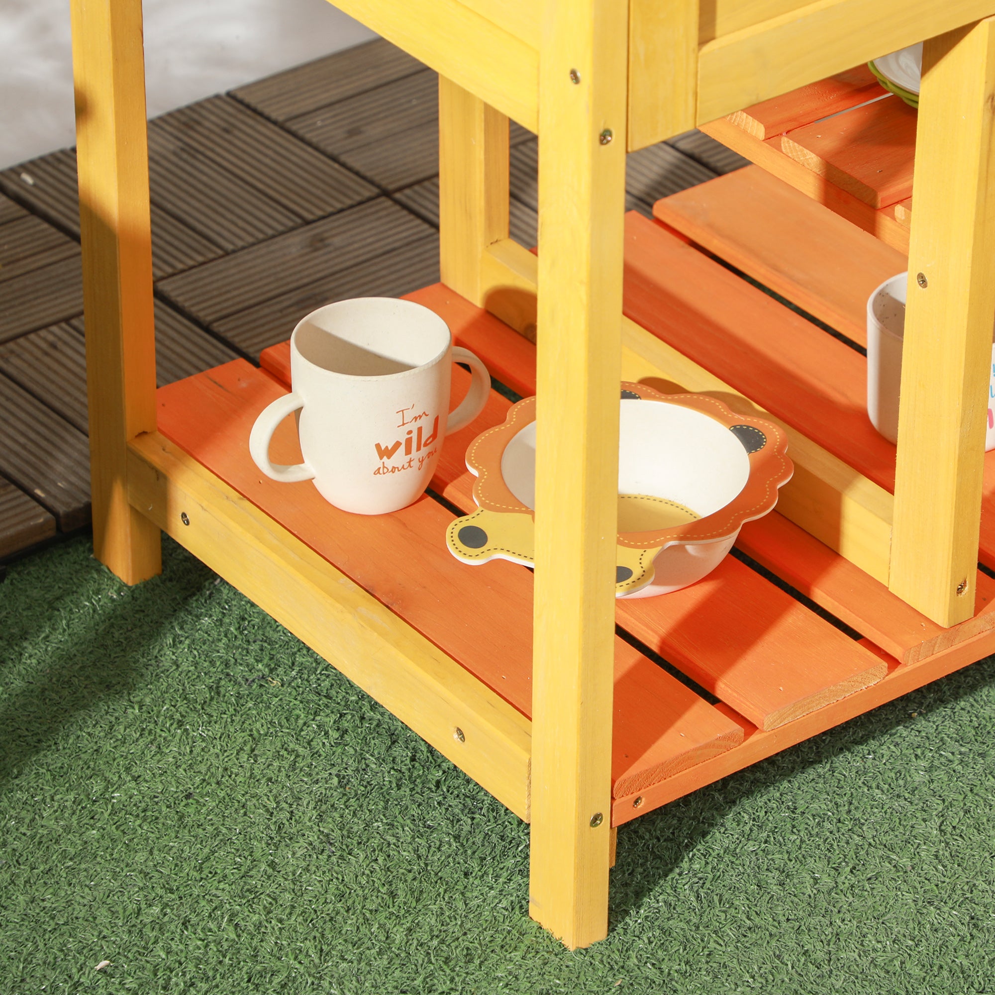 Outdoor kids mud kitchen playset with realistic faucet, sink, storage shelves, and kitchen toys for children aged 3-8 years by I YAN.