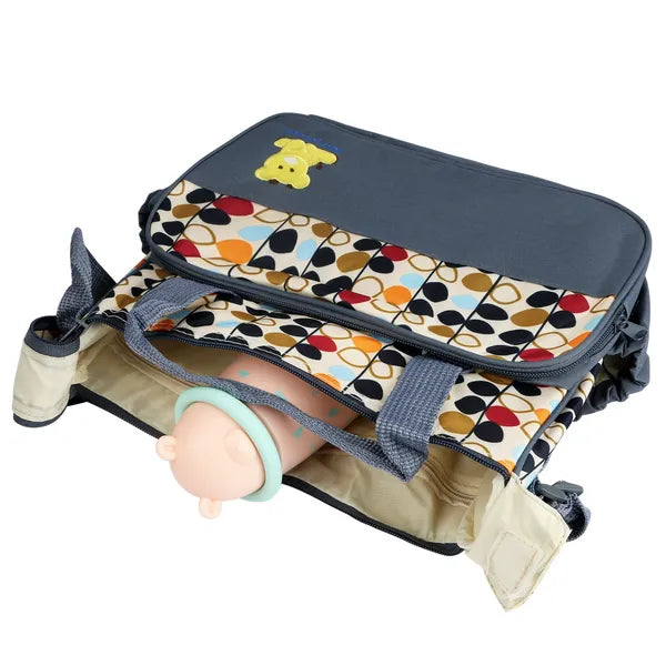 Set of five I YAN baby diaper bags with shoulder straps, changing pad, insulated pockets, and travel tote design for moms.